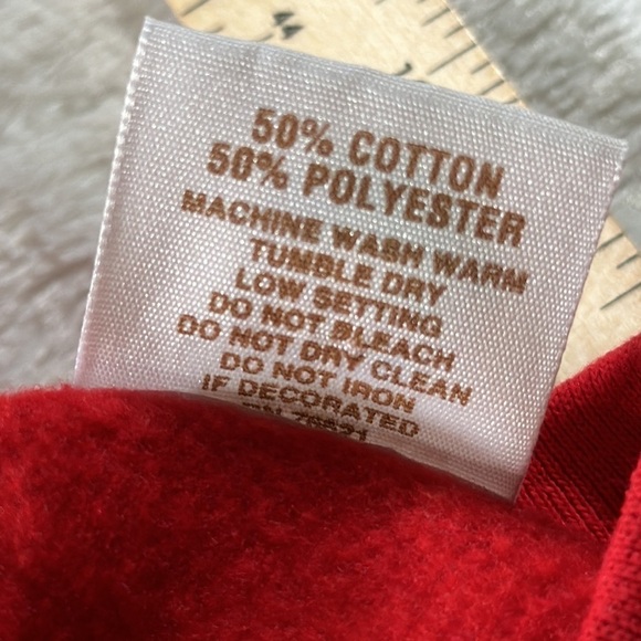 Red Hug Me In Texas 80s Christmas Teddy Bear Vintage Sweatshirt 1987 size XL - Picture 14 of 16